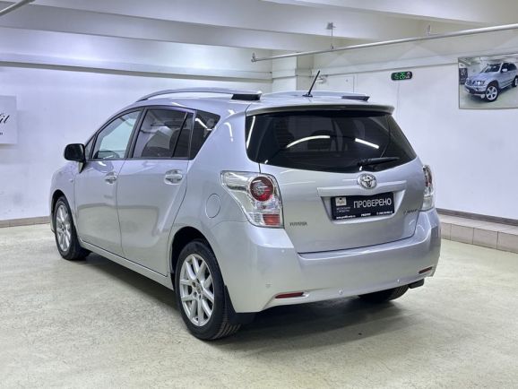 Toyota Verso, 1.8 л, Вариатор, 2012 фото 8