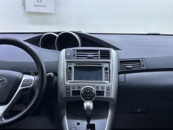 Toyota Verso, 1.8 л, CVT, 2012 фото 13