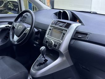 Toyota Verso, 1.8 л, CVT, 2012 фото 16