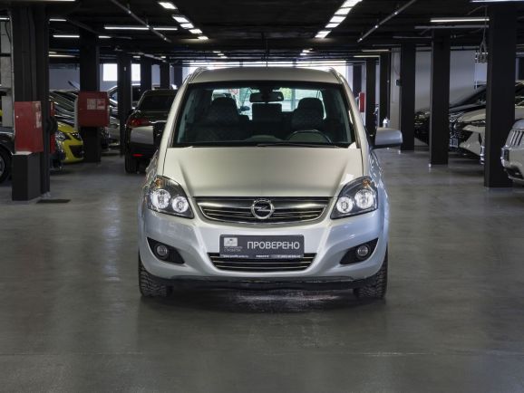 Opel Zafira, 1.8 л, Робот, 2014 фото 4