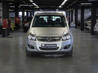 Opel Zafira, 1.8 л, РКПП, 2014 фото 4