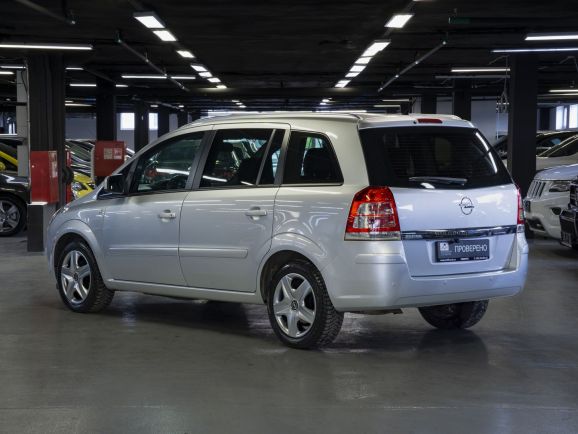 Opel Zafira, 1.8 л, Робот, 2014 фото 8