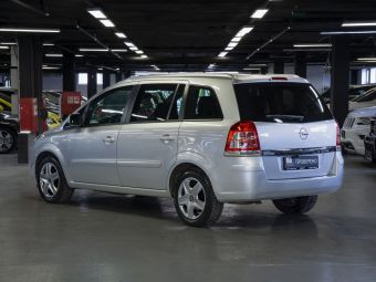 Opel Zafira, 1.8 л, РКПП, 2014 фото 8