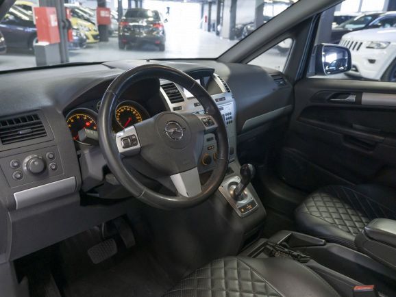 Opel Zafira, 1.8 л, Робот, 2014 фото 11