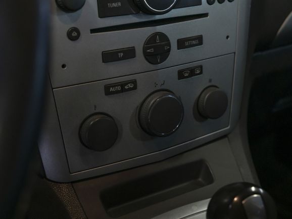 Opel Zafira, 1.8 л, Робот, 2014 фото 14