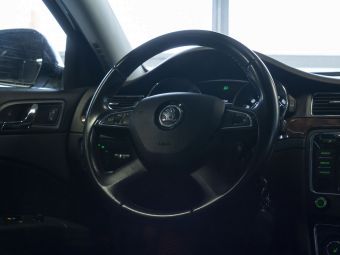 Skoda Superb Elegance, 1.8 л, РКПП, 2014 фото 10