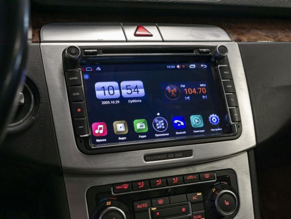 Volkswagen Passat Highline, 1.8 л, Робот, 2010 фото 15