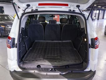 Ford S-MAX Titanium, 2.0 л, РКПП, 2013 фото 9