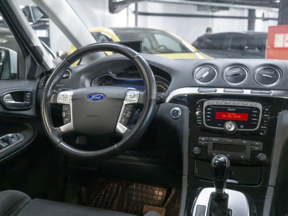 Ford S-MAX Titanium, 2.0 л, Робот, 2013 фото 17