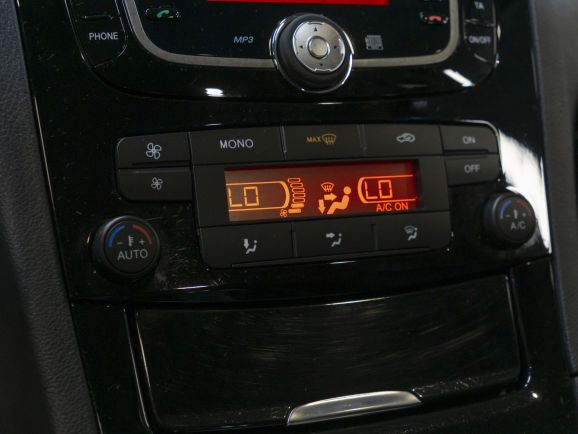 Ford S-MAX Titanium, 2.0 л, Робот, 2013 фото 22