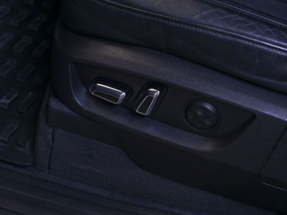 Audi Q7, 3.0 л, АТ, 2007 фото 17