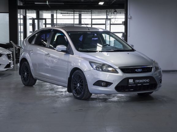Ford Focus Titanium, 2.0 л, АТ, 2011 фото 5