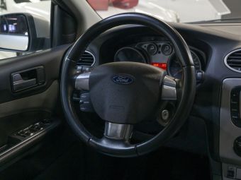 Ford Focus Titanium, 2.0 л, АКПП, 2011 фото 12