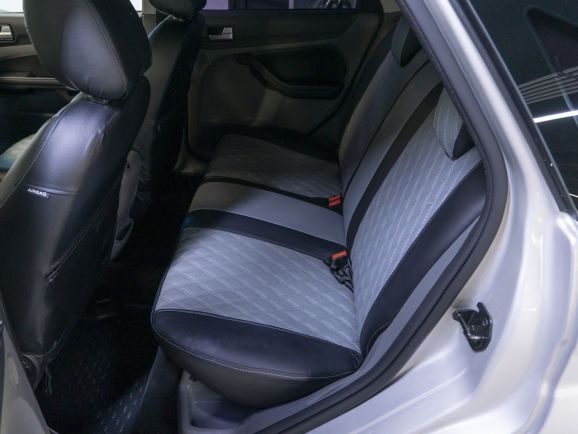 Ford Focus Titanium, 2.0 л, АТ, 2011 фото 1