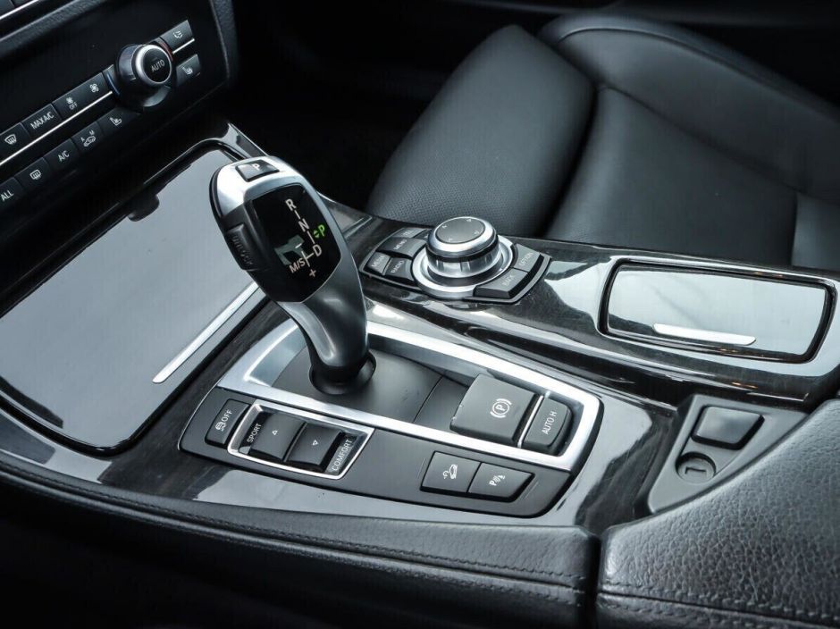 BMW 5 серии, 2.0 л, АТ, 2012 фото 2