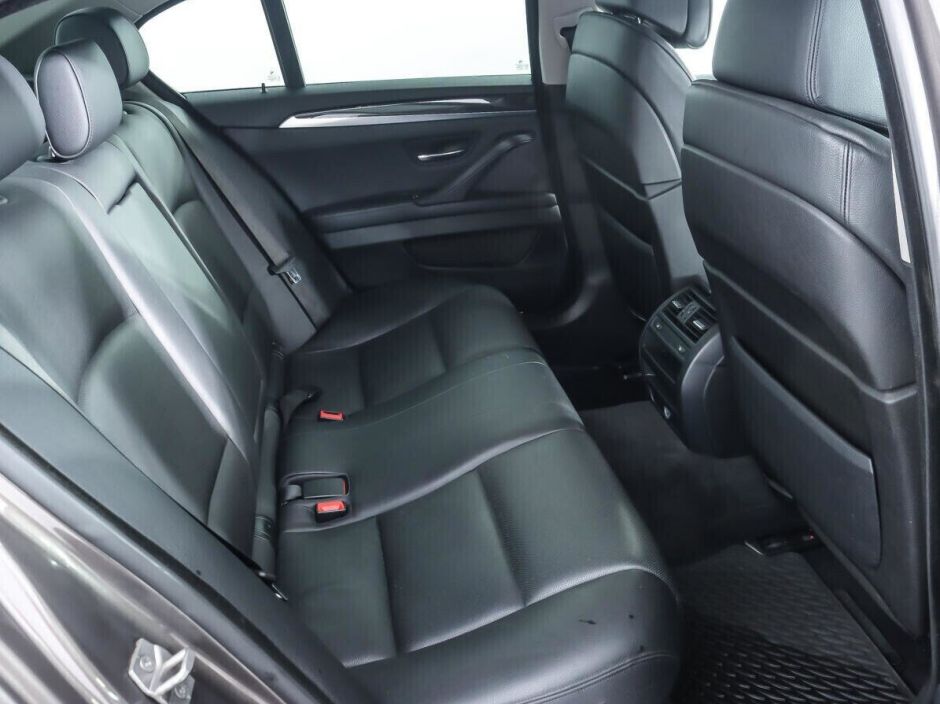 BMW 5 серии, 2.0 л, АТ, 2012 фото 1