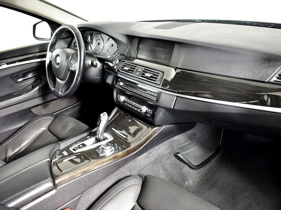 BMW 5 серии, 2.0 л, АТ, 2012 фото 15