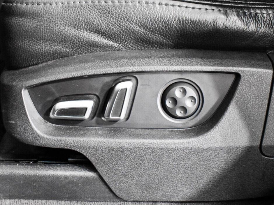 Audi Q7, 3.0 л, АТ, 2014 фото 2