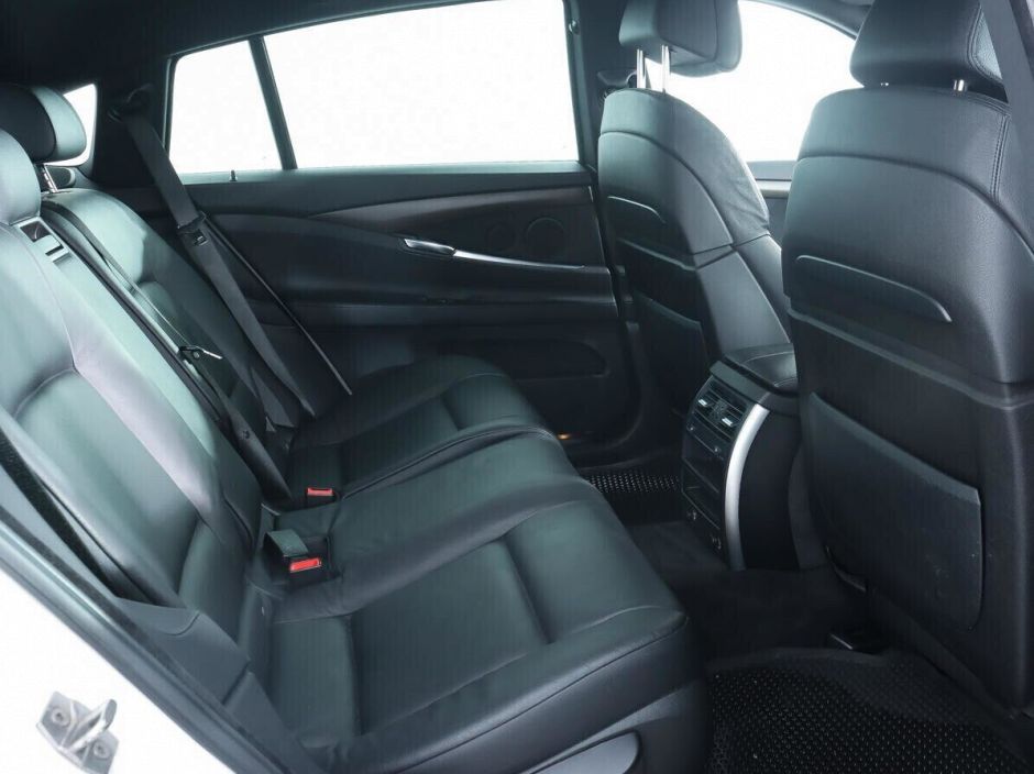 BMW 5 серии, 3.0 л, АТ, 2012 фото 1