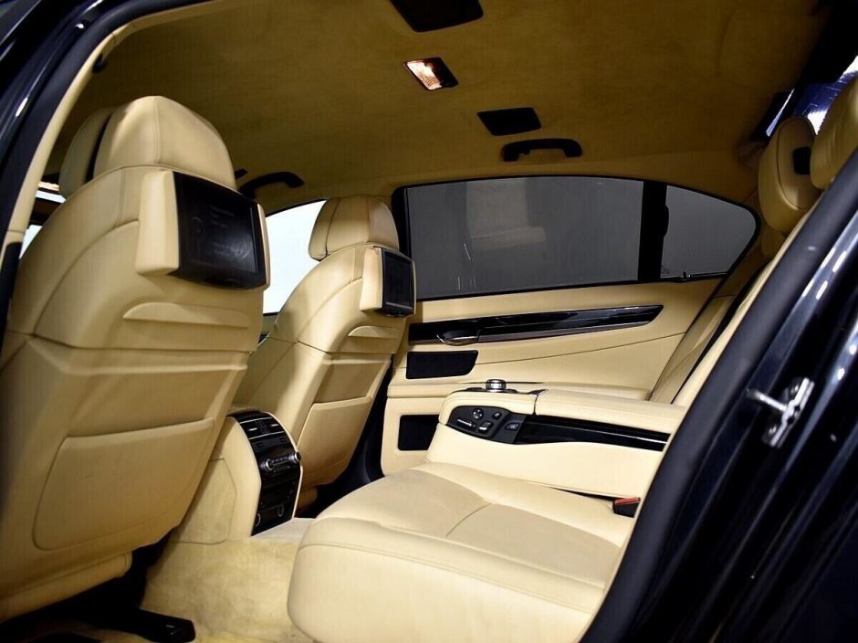 BMW 7 серии, 4.4 л, АТ, 2012 фото 15