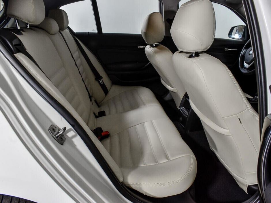 BMW 1 серии, 1.6 л, АТ, 2016 фото 1