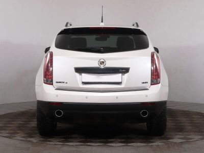 Cadillac SRX, 3.0 л, АКПП, 2015 фото 7