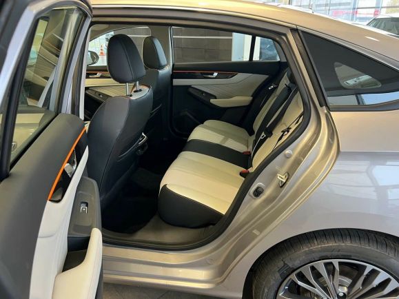 Dongfeng Shine Max Luxury, 1.5 л, Робот, 2024 фото 2