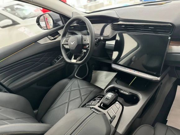 Kaiyi X7 Kunlun Luxury, 2.0 л, Робот, 2024 фото 2