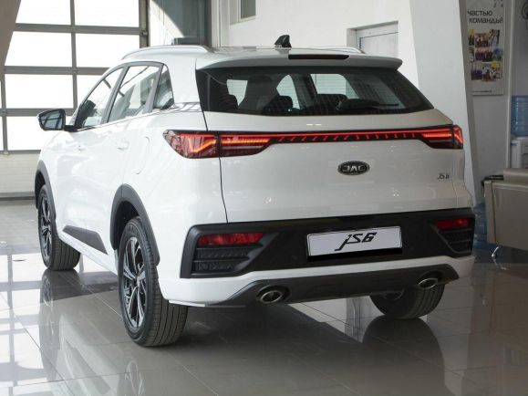 JAC JS6 Luxury, 1.5 л, Робот, 2024 фото 5