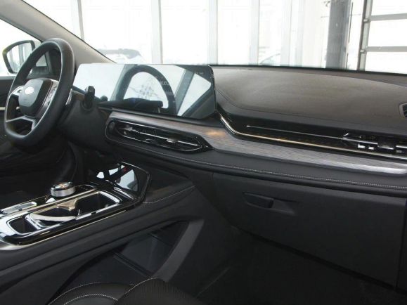 JAC JS6 Luxury, 1.5 л, Робот, 2024 фото 10