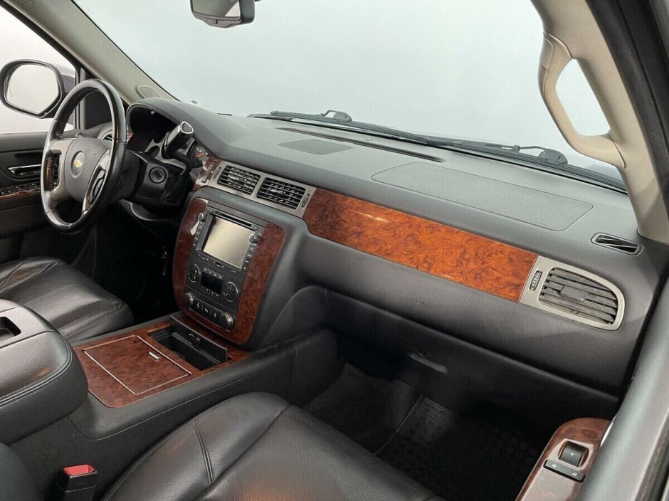 Chevrolet Tahoe, 5.3 л, АТ, 2012 фото 15