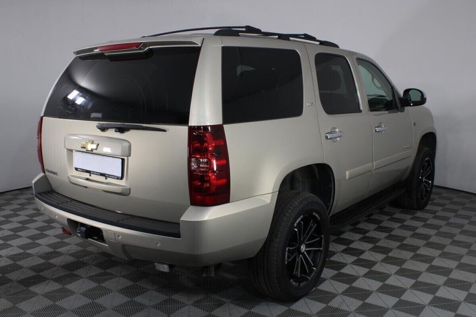 Chevrolet Tahoe, 5.3 л, АТ, 2010 фото 4