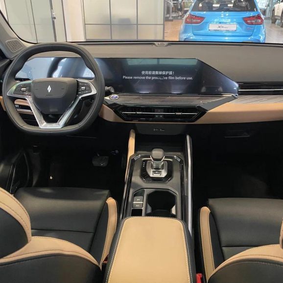 Livan X6 Pro Premium, 1.5 л, Робот, 2024 фото 8