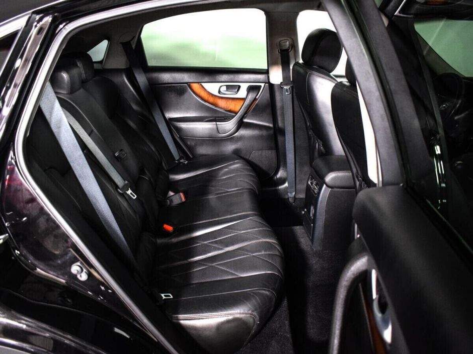 Infiniti FX, 3.7 л, АТ, 2011 фото 1