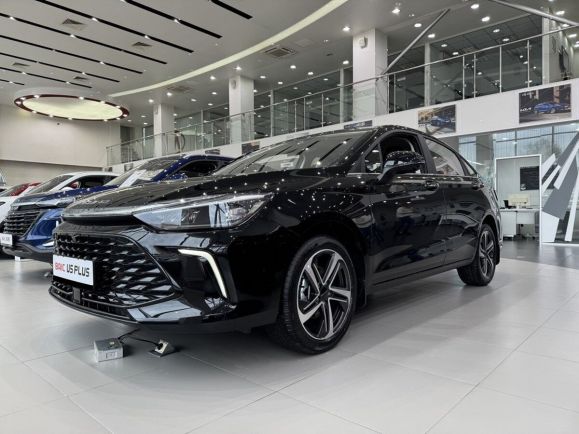 BAIC U5 Plus Honor CNG, 1.5 л, Вариатор, 2024 фото 3