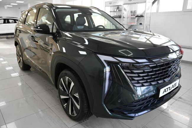 Geely Atlas Flagship, 2.0 л, АТ, 2024 фото 6