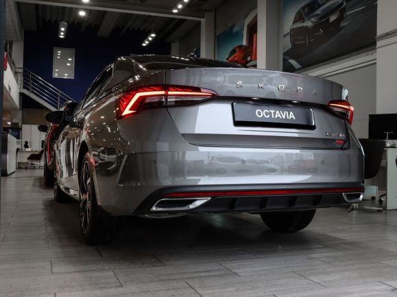 Skoda Octavia PRO Luxury, 1.4 л, Робот, 2024 фото 6