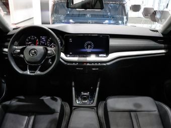 Skoda Octavia PRO Luxury, 1.4 л, Робот, 2024 фото 12