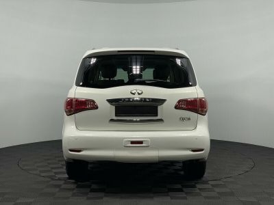 Infiniti QX56, 5.6 л, АКПП, 2013 фото 9