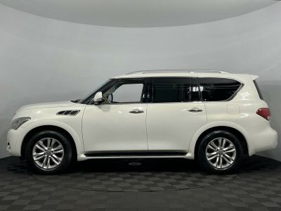 Infiniti QX56, 5.6 л, АКПП, 2013 фото 10