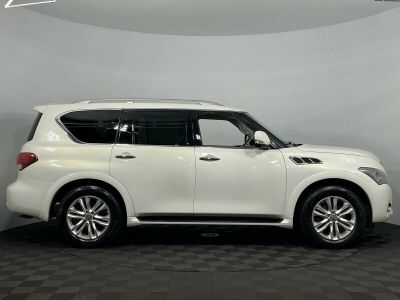 Infiniti QX56, 5.6 л, АКПП, 2013 фото 11