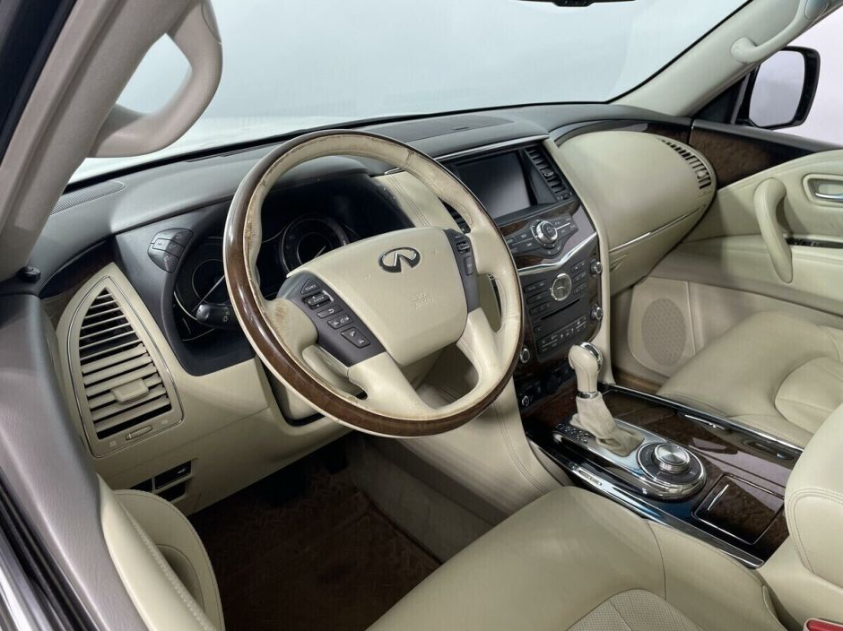 Infiniti QX56, 5.6 л, АТ, 2013 фото 12