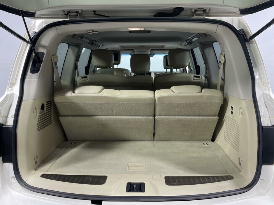 Infiniti QX56, 5.6 л, АТ, 2013 фото 1