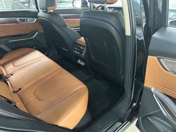 FAW Bestune T99 Exclusive, 2.0 л, АТ, 2024 фото 2