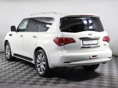 Infiniti QX56, 5.6 л, АКПП, 2013 фото 4