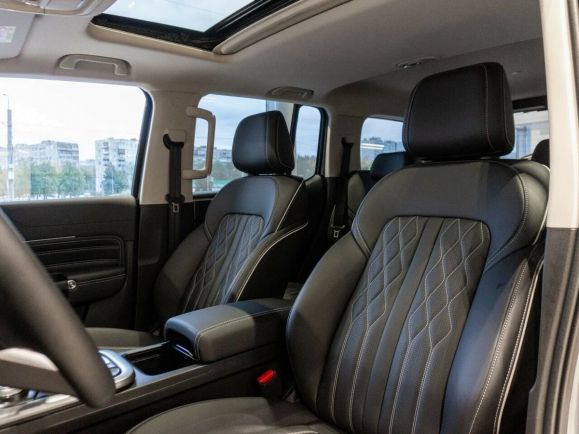 Tank 300 City Adventure, 2.0 л, АТ, 2024 фото 1