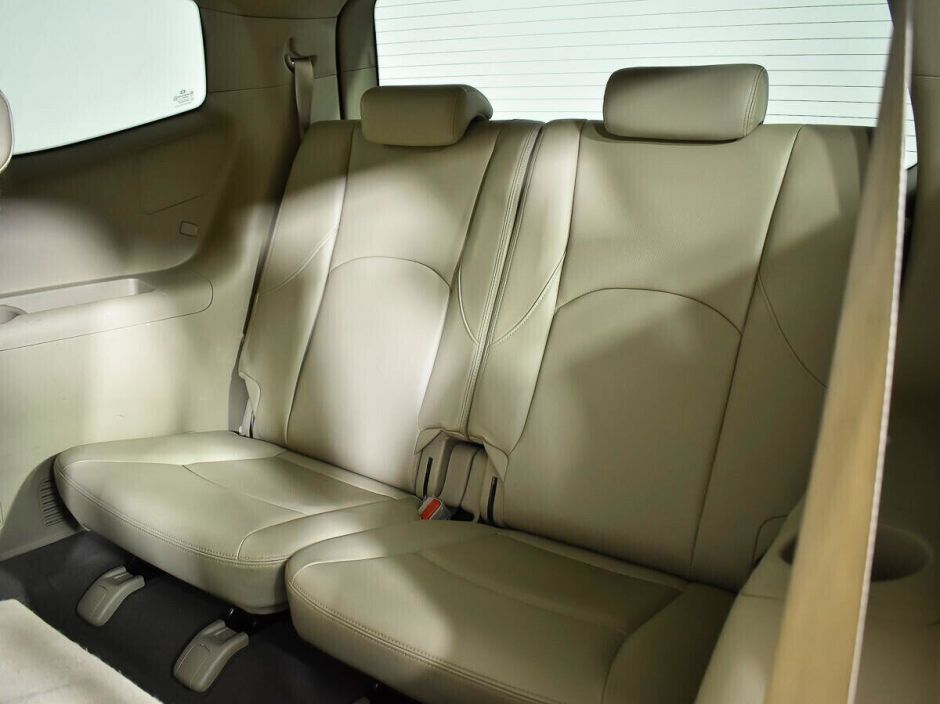 Kia Mohave, 3.0 л, АТ, 2011 фото 1