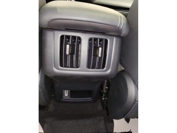 FAW Bestune T55 Transcend, 1.5 л, Робот, 2024 фото 7