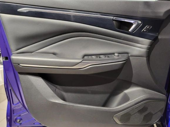 FAW Bestune T55 Transcend, 1.5 л, Робот, 2024 фото 8