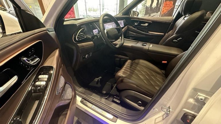 EXEED VX President 7 мест, 2.0 л, АТ, 2024 фото 8